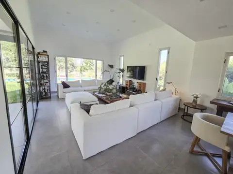 Casa en Venta en Haras Santa Maria, USD 400.000