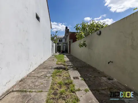 Depto Tipo Casa en Venta en Castelar Sur, USD 90.000