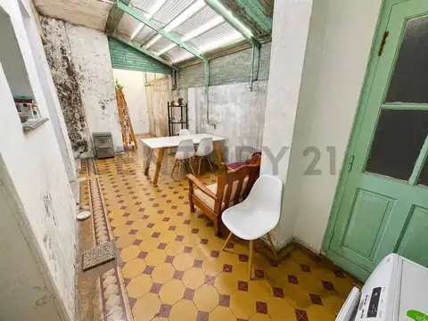 Venta-Permuta Ph 3 ambientes a reciclar en Caballito