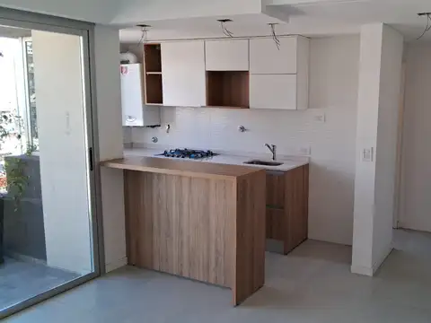 DEPARTAMENTO EN VENTA DE TRES AMBIENTES -