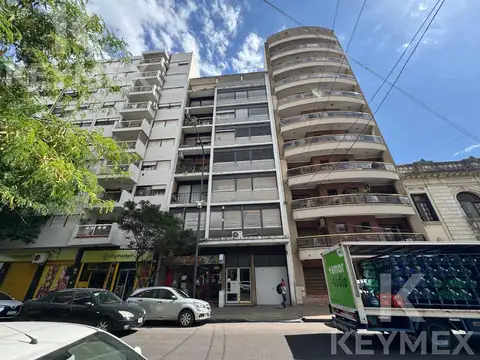 Oficina en venta en calle 12 entre 46 y 47 -