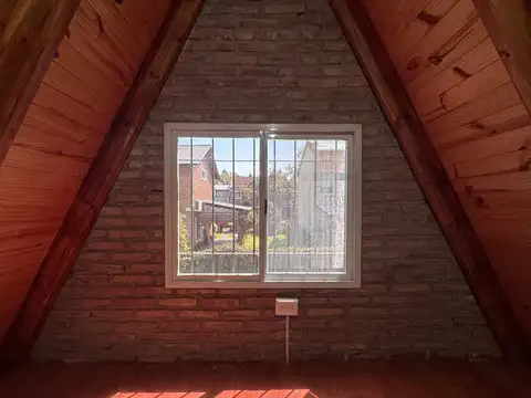 Casa 2 ambientes con 1 baño