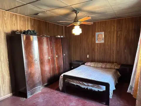 Casa 3 ambientes con 1 baño