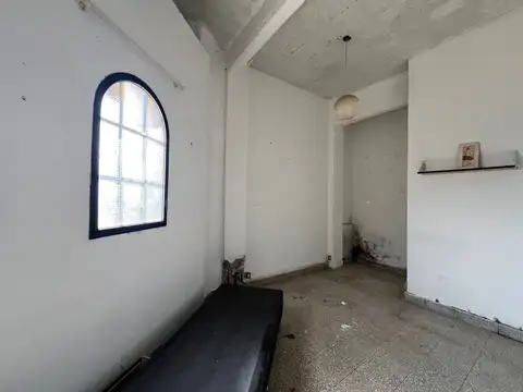 Local en Venta 40 años