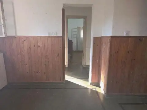 Casa 5 ambientes con 2 baños