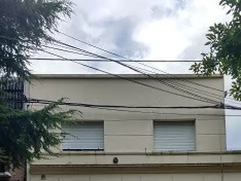 Monoambiente al frente excelente estado, casi nuevo, estufa de tiro balanceado, en Plaza Alsina, sin expensas