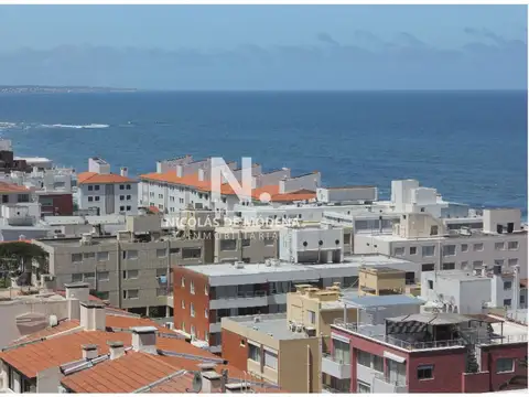 Departamento 4 ambientes con 3 baños