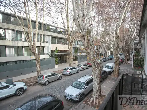 PH de 3 Ambientes con dependencias al Frente con Gran Terraza Propia  – Belgrano R