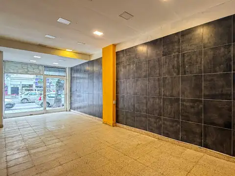 ALQUILER Local Comercial Plaza Colón con Depósito