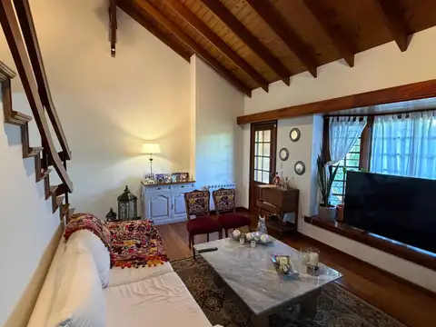 Venta de Casa de 5 ambientes en Quinta Galli - Avellaneda