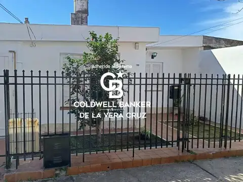 Casa impecable en Barrio Las flores 1