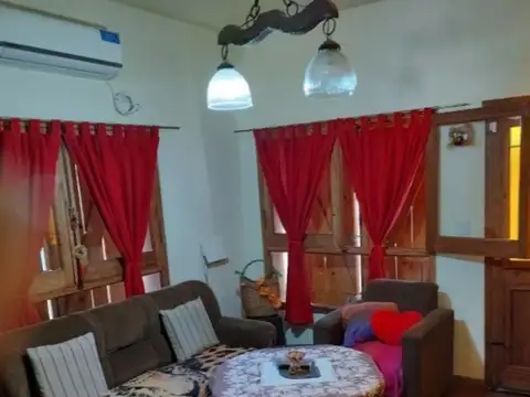 Casa en Venta en Villa Santos Tesei, USD 115.000