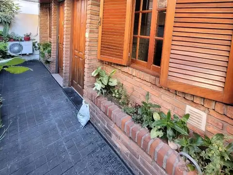 Duplex de tres ambientes con patio