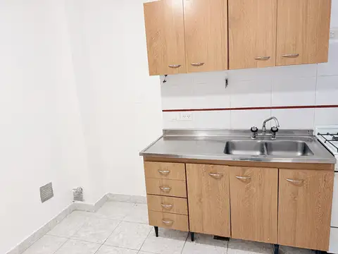 2 AMBIENTES AL FRENTE   BALCON   COCINA COMEDOR   LAVADERO SEPARADO