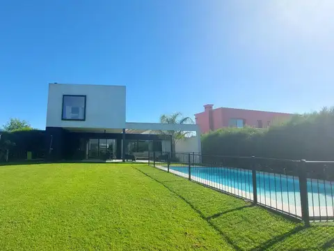 Casa en Venta en El Canton, Countries y Barrios Cerrados en Escobar