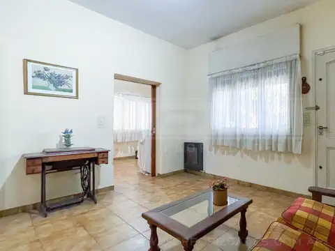 Casa en Venta en Olivos Maipú/Uzal, USD 325.000
