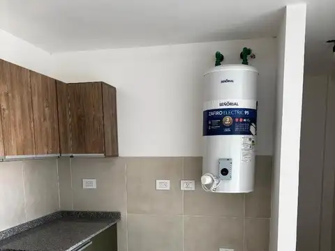 Dos ambientes con balcón! 2G (FC)