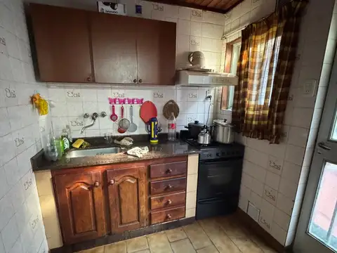 Casa 3 ambientes con 1 baño