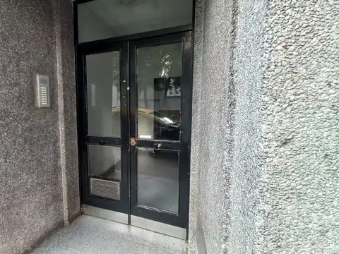 ALQUILER - Dpto 2 AMB AMPLIO - Flores