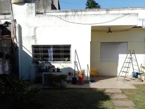 Casa en Venta en Moron Sur, USD 95.000