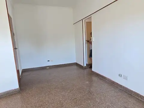 Departamento en Alquiler en Villa Libertad, $ 400.000