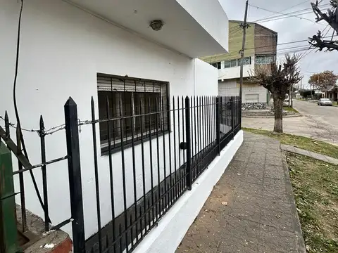Dr Juan B Justo 2700