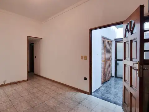 Depto Tipo Casa en Venta 47 años