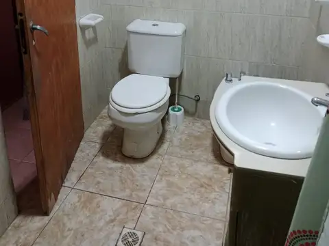 VENTA CASA + TERRENO GENERAL ALVEAR