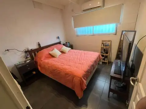 Casa 2 ambientes con 1 baño