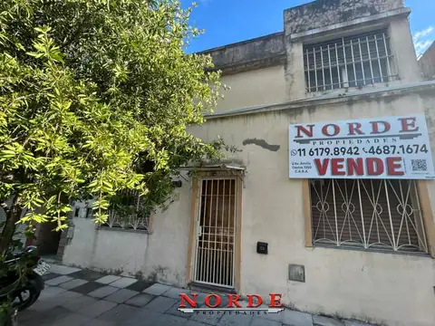 VENTA •PH•NAON •TRES AMBIENTES •PLANTA BAJA• TERRAZA