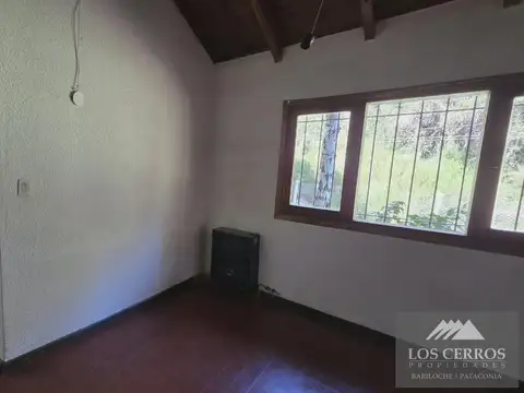 Casa 2 ambientes con 1 baño