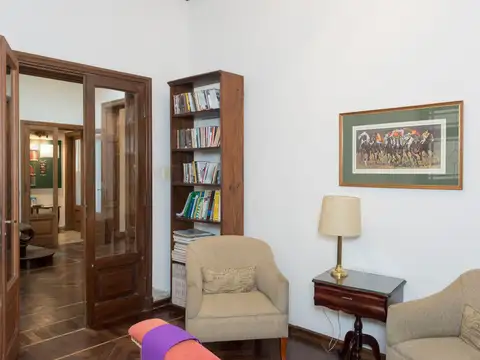 CASA 8 DORMITORIOS VENTA ZONA CENTRO APTO OFICINAS