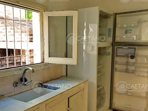 Casa 3 ambientes con 1 baño