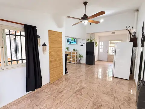 Depto Tipo Casa en Venta de 6 ambientes