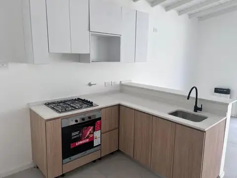 Depto Tipo Casa en Venta de 4 ambientes