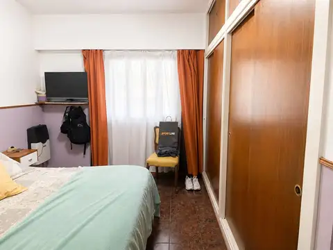 VENTA CASA 4 AMBIENTES, EZPELETA ESTE.