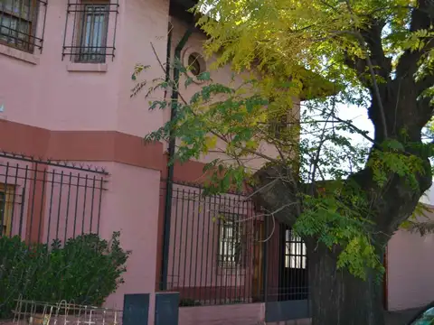 Depto Tipo Casa en Venta de 5 ambientes