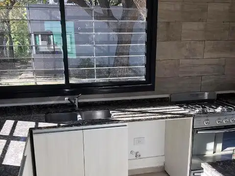 Depto Tipo Casa en Venta con 2 cocheras