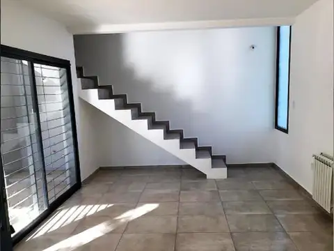 Depto Tipo Casa en Venta de 3 dormitorios