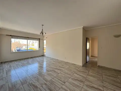Departamento 4 ambientes con 2 baños