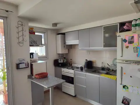 San Juan 563 , Piso 6