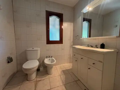 Casa en Venta con 7 cocheras