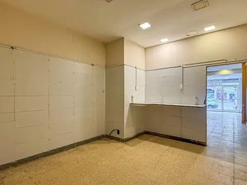 Local en Venta 53 años