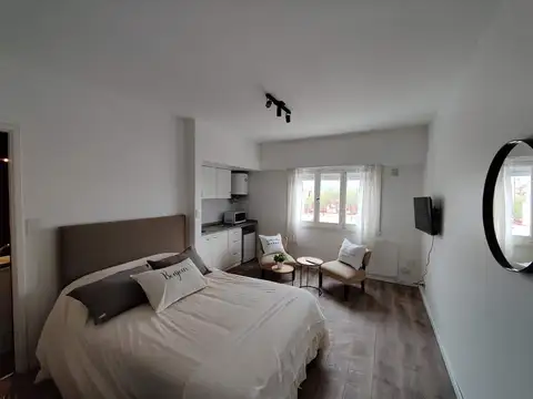 Luminoso y acogedor monoambiente