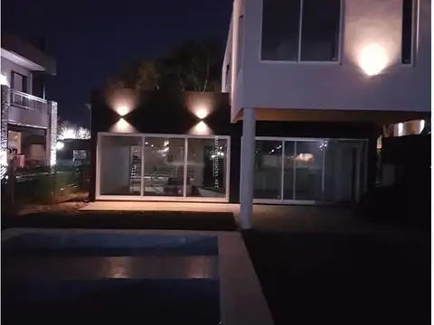 Venta Casa 3 dormitorios en La Reserva De Hudson 100