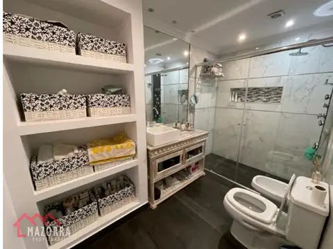 Casa en VENTA - Caseros