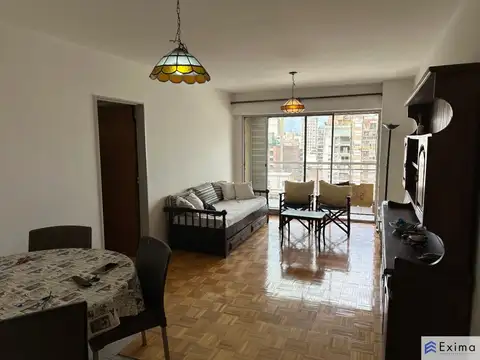 Departamento 2 dormitorios en venta con cochera en el centro