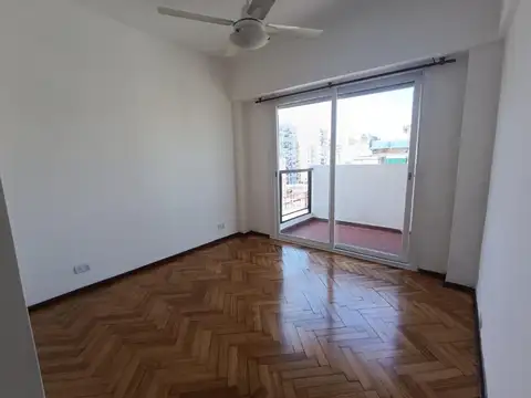 Departamento en Alquiler en Villa Crespo, $ 700.000