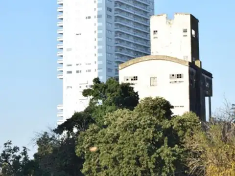 Av De La Costa Estanislao Lopez 2600, Piso 2