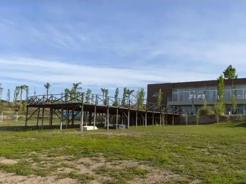 Terreno en Venta 50  mts Fondo